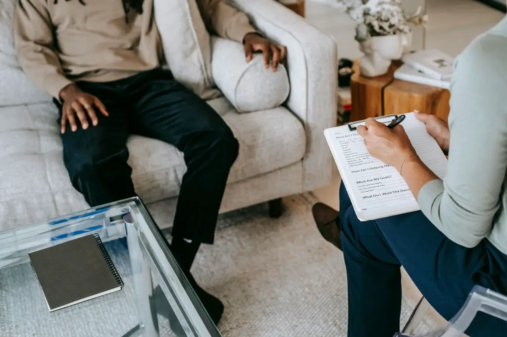 consultation pexels-photo-5699466.webp